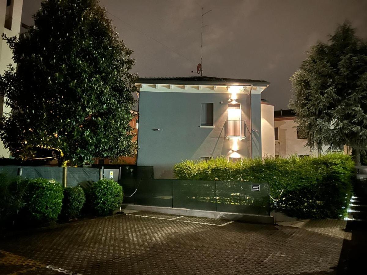 B&B Relax Rooms - Villa Murari Bra Verona Bagian luar foto